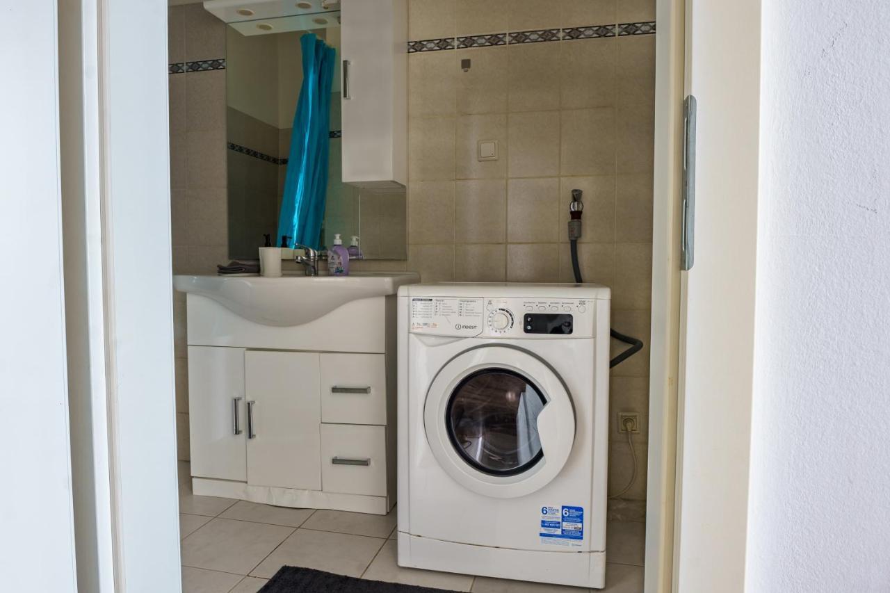1200 Apartament *